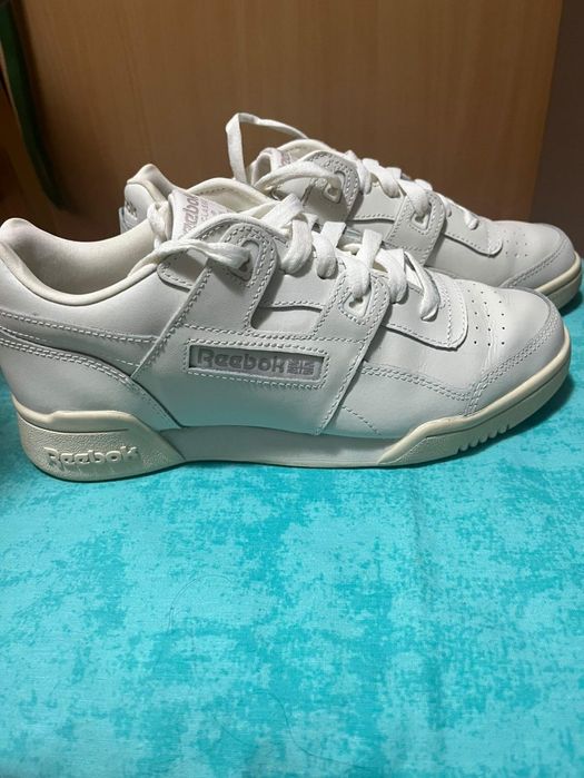 Дамски кецове на Reebok