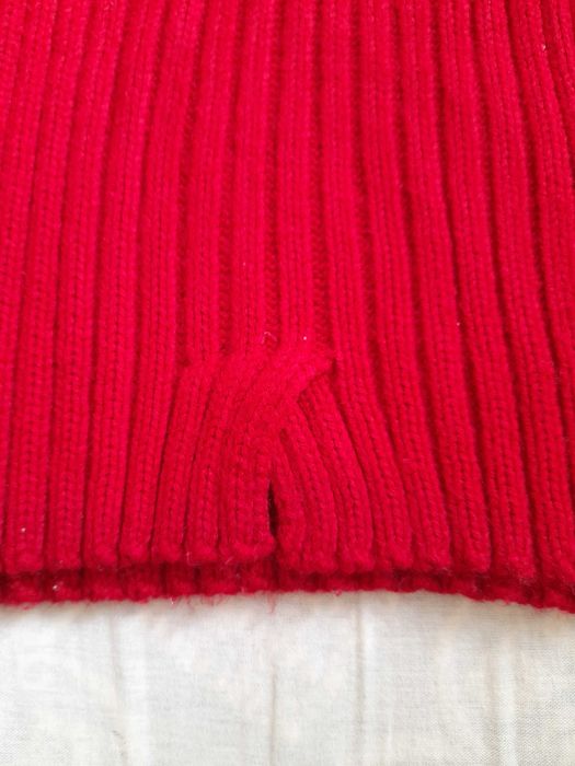 Продавам дамски пуловер