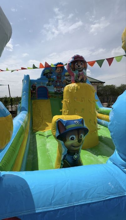 Надувной батут..