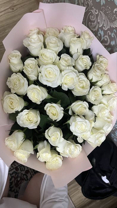 Обьемные 35 роз, 70 см