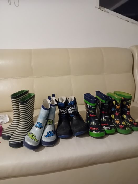Ботуши всичките за 30 лв  гумени детски 24,25,27,28,30