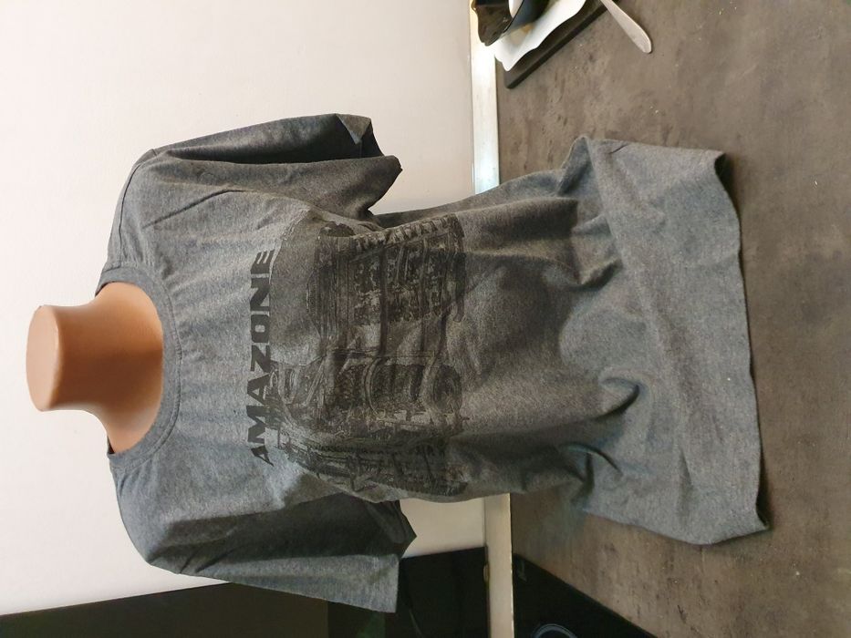 Tricou mărimea xl 5 bucati