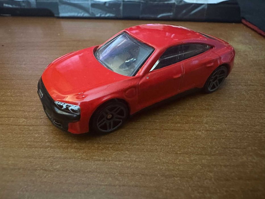 Vand Hot Wheels (LOOSE si AMBALATE)
