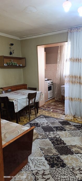 Аренда Юнусабад -18 1 комнатная квартира переделанная в двух с ОБСТАН