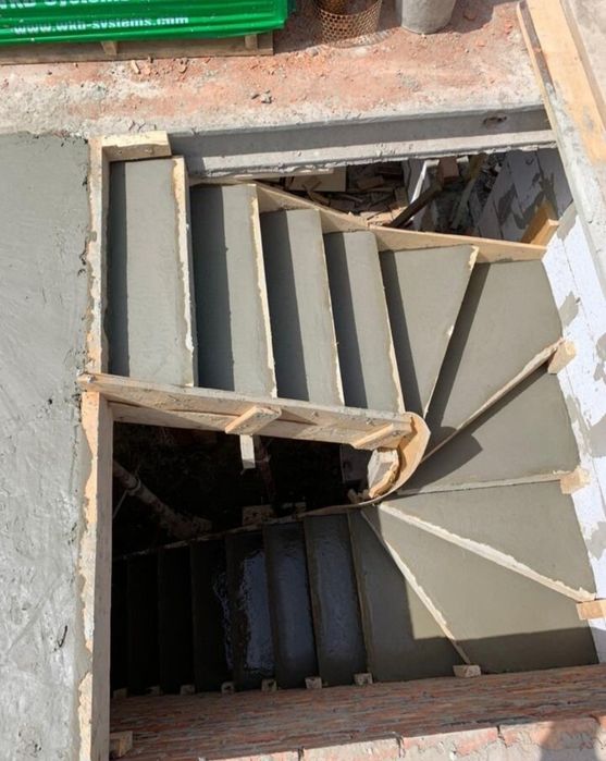 монолитные лестницы, монолитные  лестницы дом