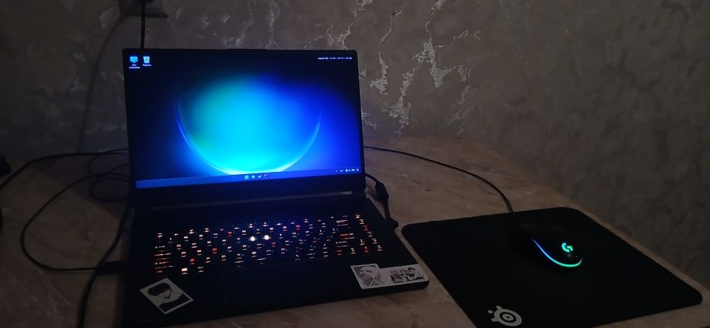 Игровой Ноутбук msi gs 65 stealth 8se