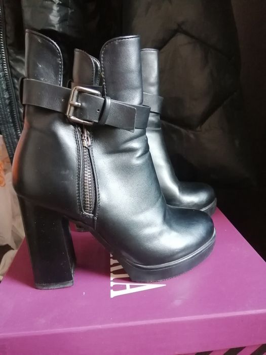 Етік сатылады. Көп киілмеген