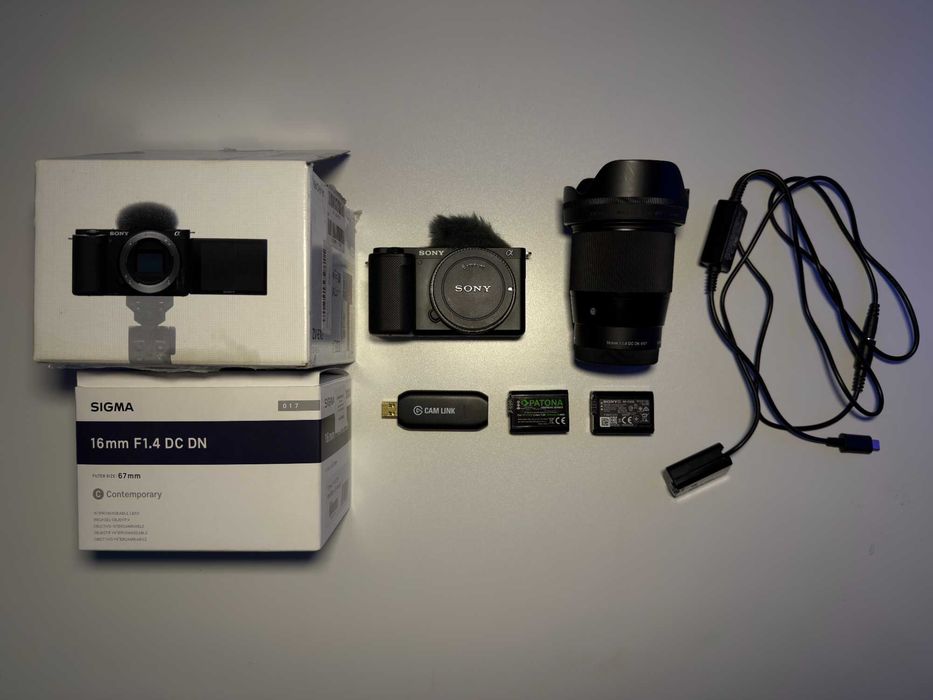 Sony ZV-E10 Mirrorless + Sigma 16mm f1.4 Sony E + Accesorii livestream