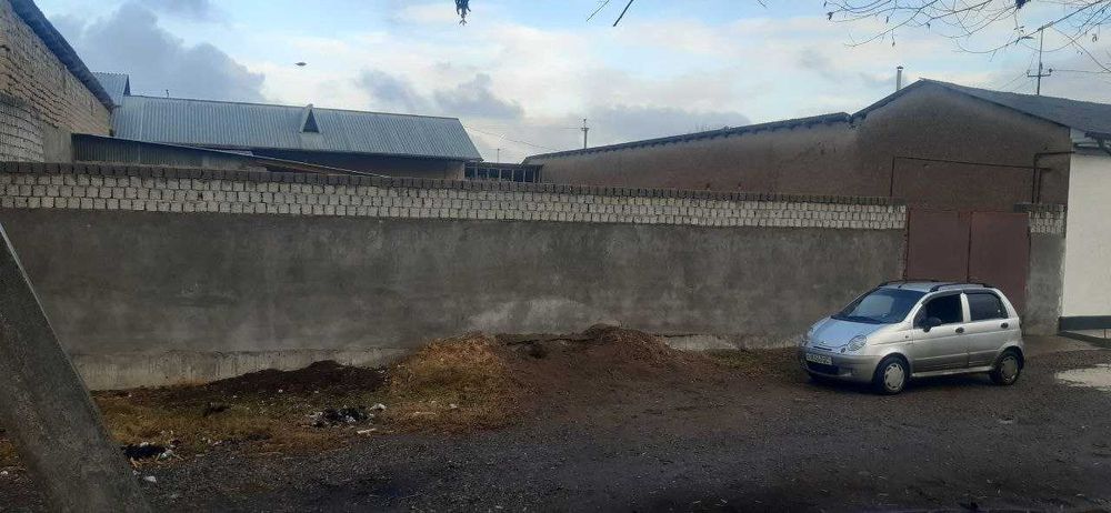 Uchastka Qibray Baytqo'rg'on. 7 сотих 3 хона