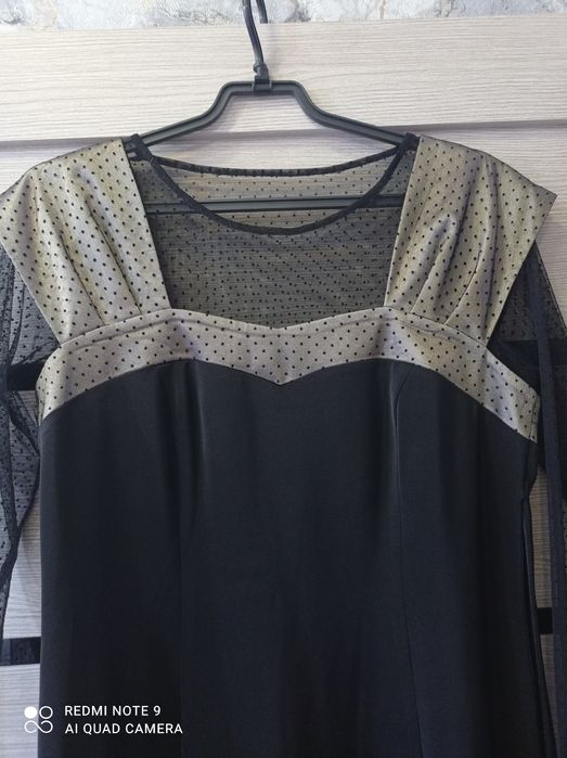 Продам женское платье