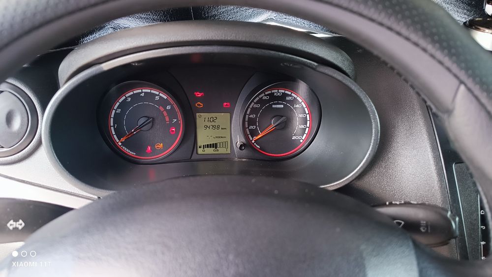 Срочно продам автомобиль  калина