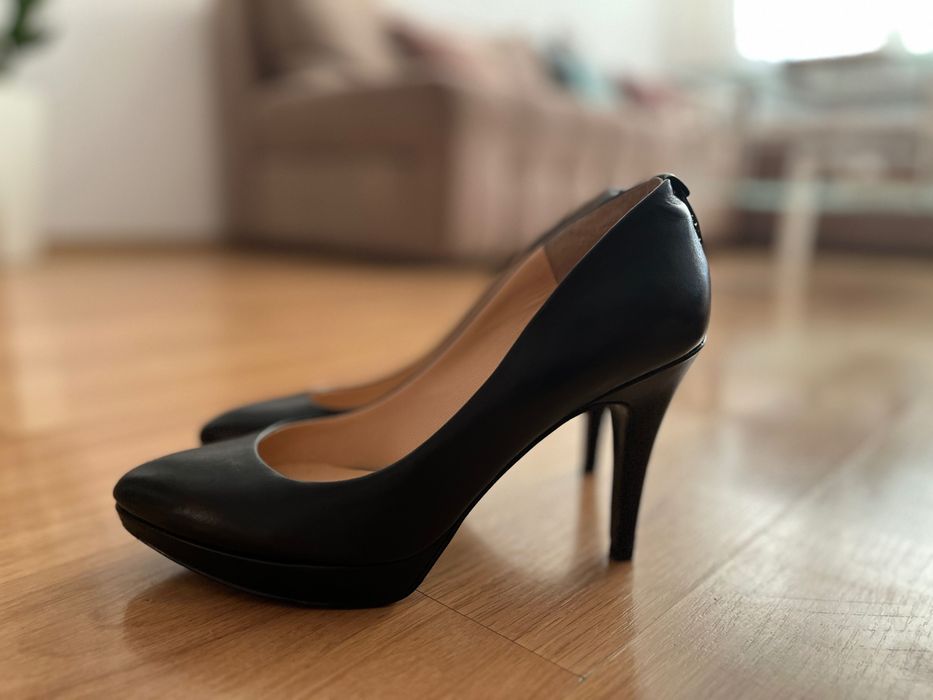 Дамски обувки guess естествена кожа