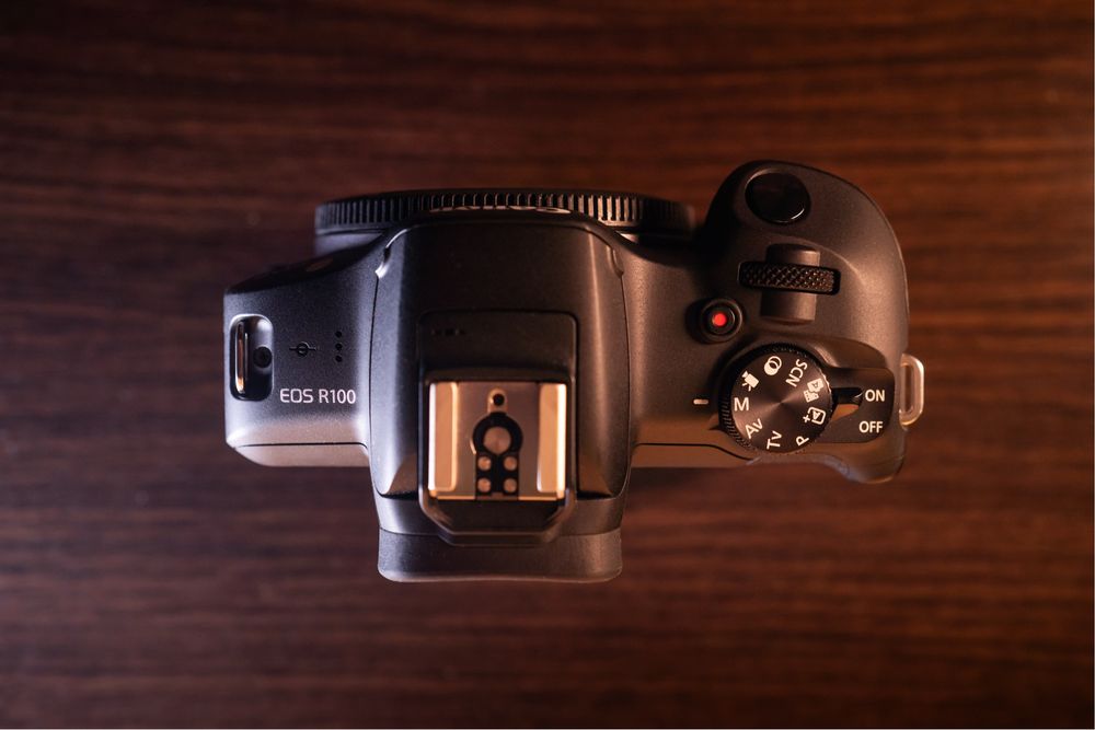 Canon EOS R100 Body