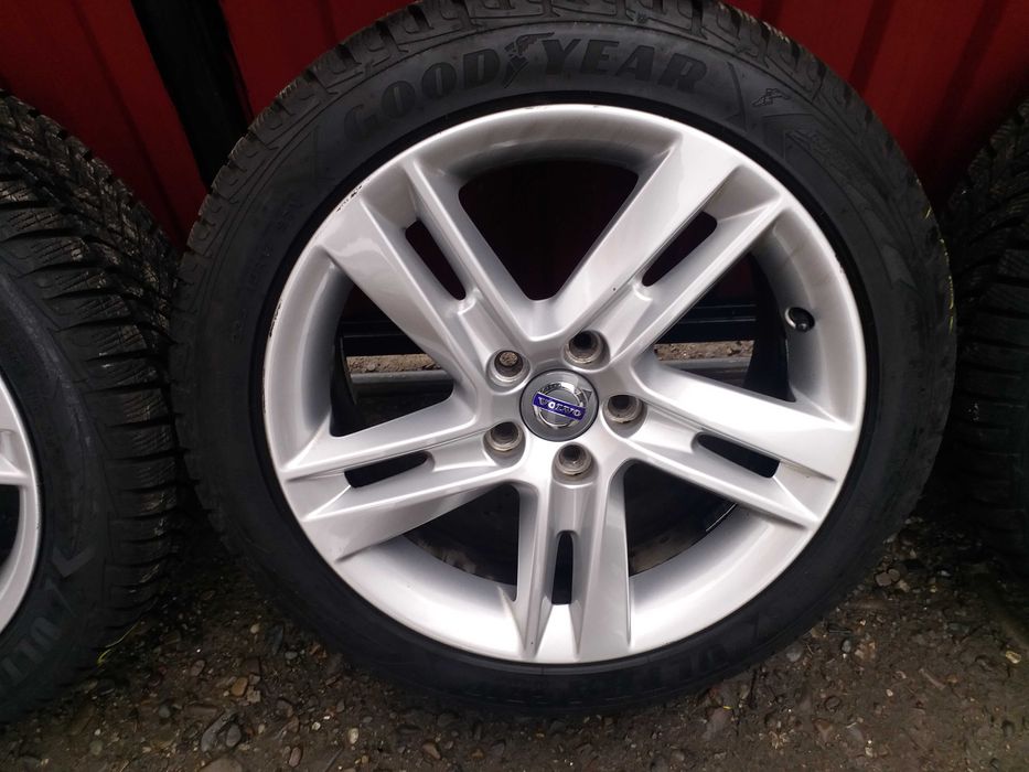 Jante VOLVO C30 S40 V50 S60 V60 V70 S80 Xc60 Xc70 R17 Model Sadia