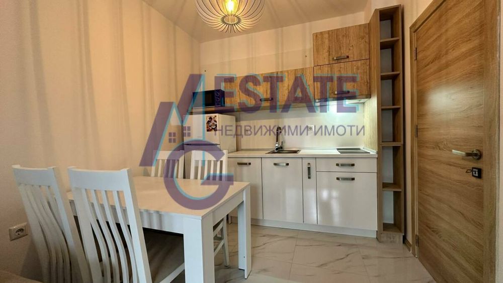 Обзаведен двустаен апартамент в затворен комплекс в Приморско.