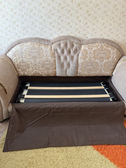 Диван в отличном состоянии