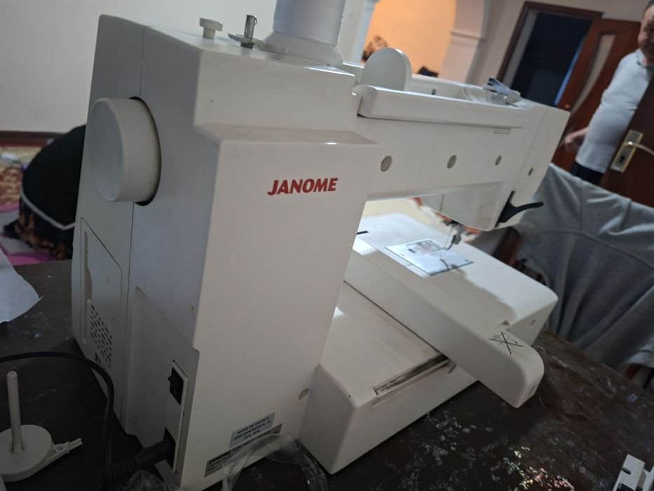 Janome 500e машинка