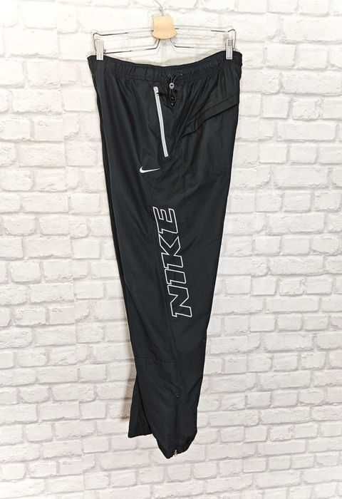 NIKE Оригинална мъжка долница с полар отвътре размер М