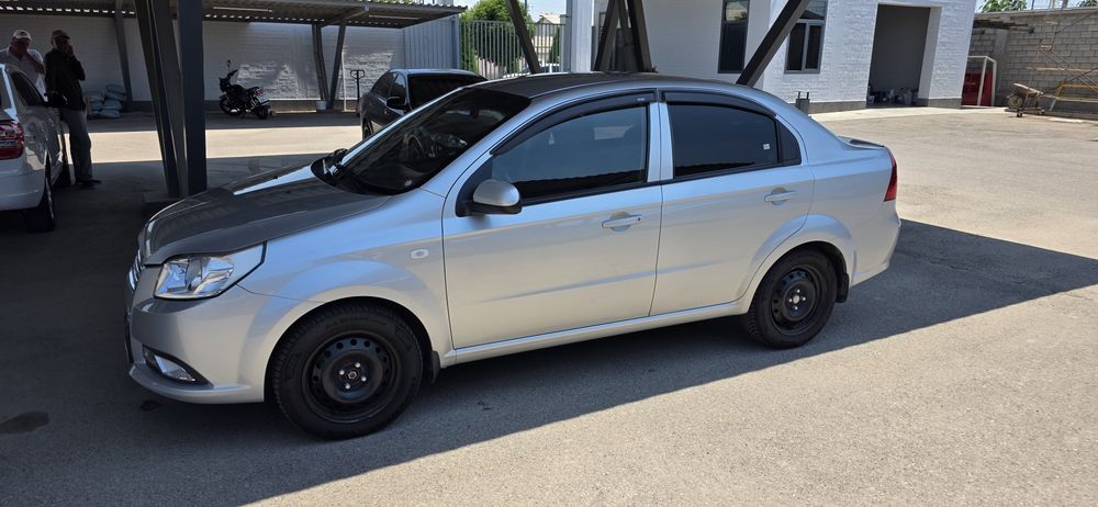 Продаётся Ravon nexia 3