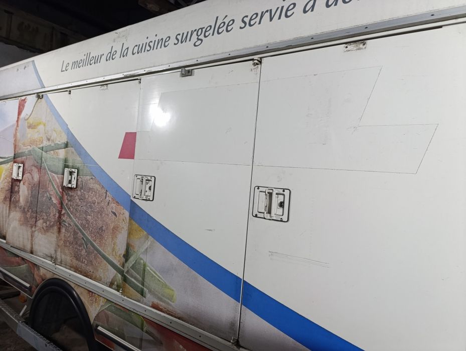 Mercedes Benz butka 5 ta eshikli xolati alo
