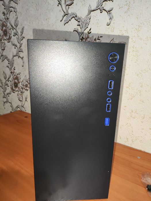 Корпус для маленьких компютеров