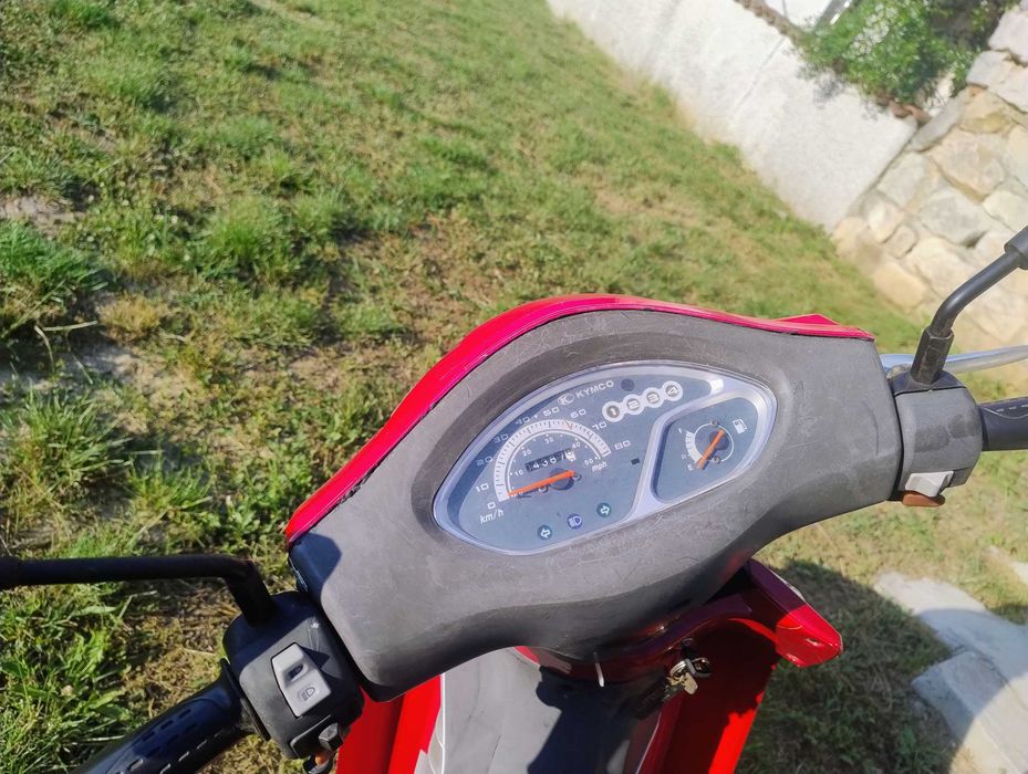продавам мотопед Кимкo Нексон 50