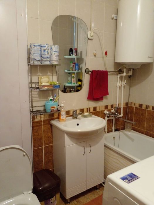 продам 4-х комнатную квартиру