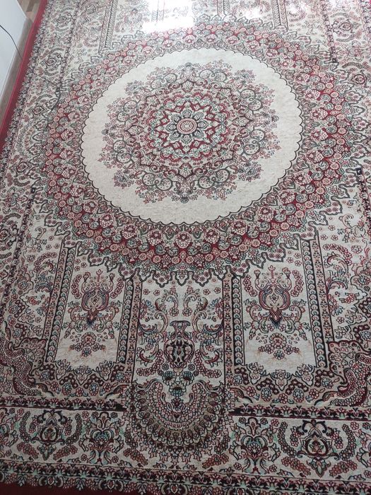 Ковёр иранский,новый