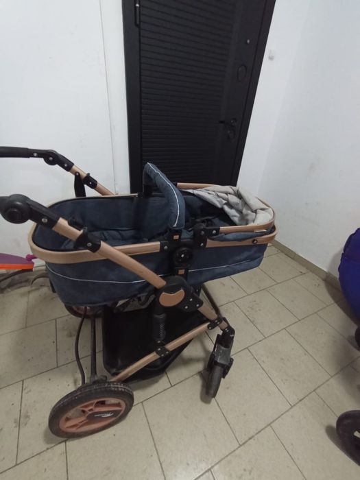 Продам детскую коляску