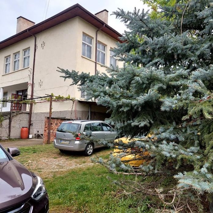 Продава се Къща в Благоевград, Струмско - 750 кв.м за 427 €/кв.м - Снимка #4