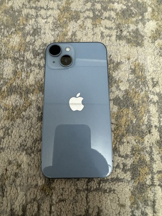 Продам Айфон 14 на 128гб