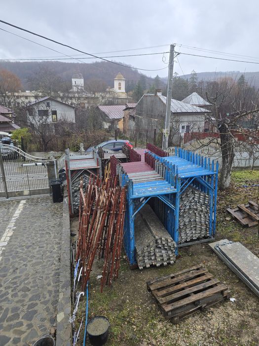 Schela de inchiriat schela ingusta și izolații exterioare