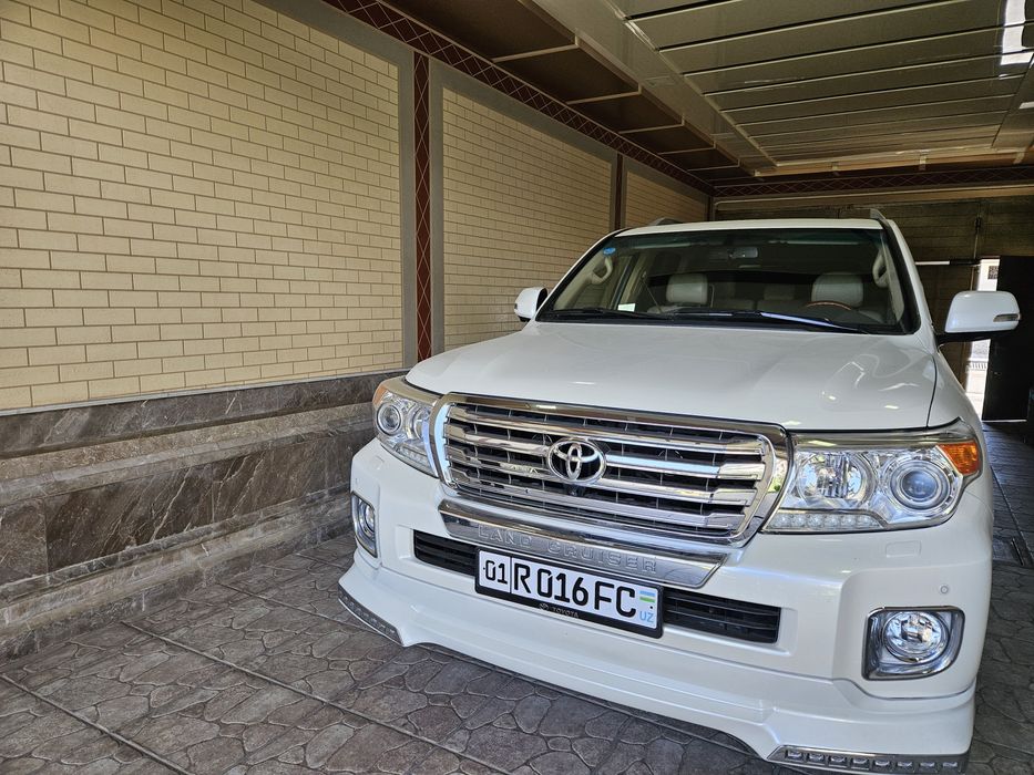 Гаражное хранение Land Cruiser 200
