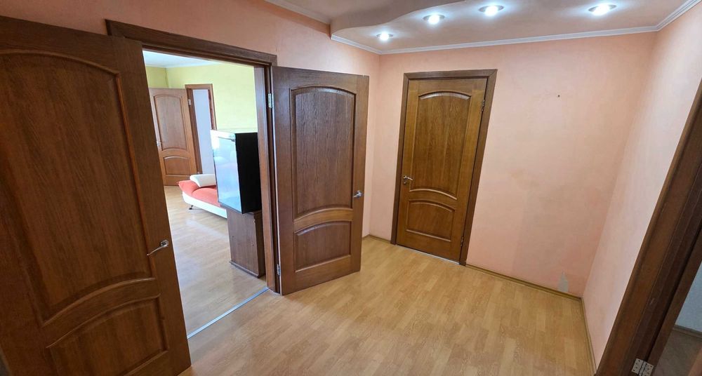 3к.район КСК 77кв. 5эт.из 6