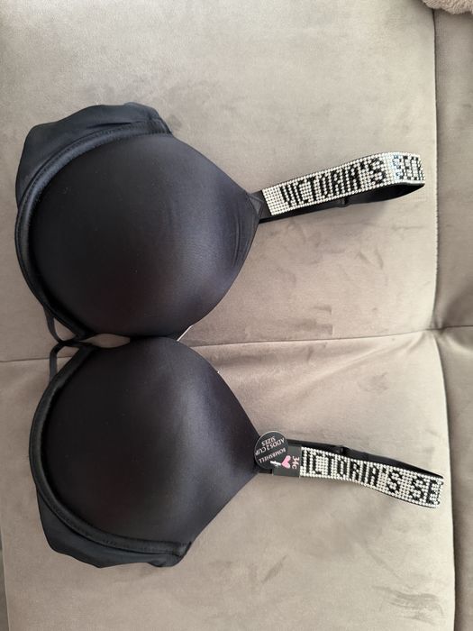 Sutiene Victoria Secret Noi cu Eticheta
