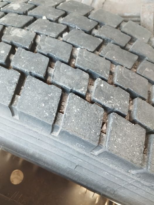 Продам шины с дисками 80 000