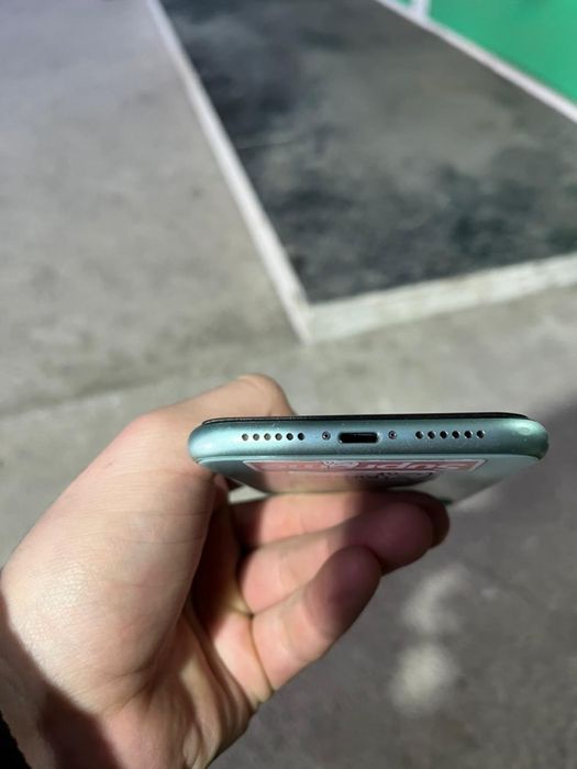 Продам iphone 11