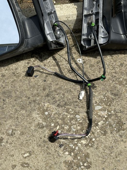 Ел. Огледала за VW Caddy