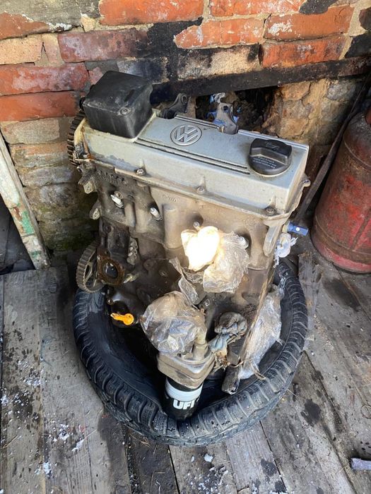 двигатель 2.0 б/у Volkswagen