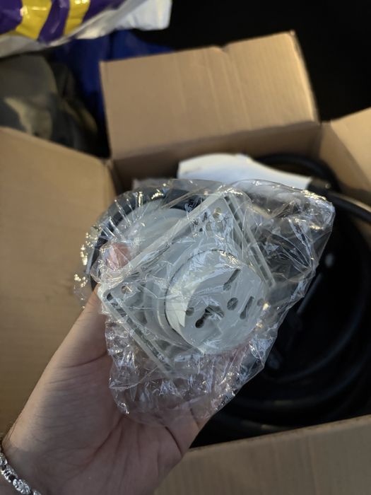 Продам зарядку 7 квт 32А