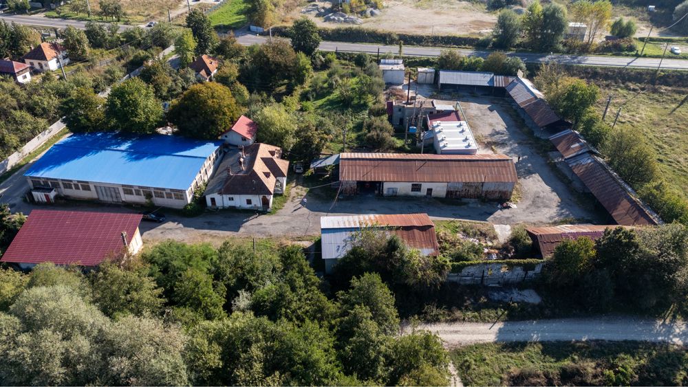 Inchiriez 8000 mp -hale si teren in comuna mihaesti jud arges DN73