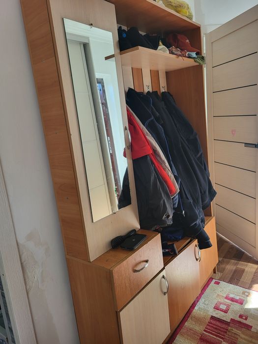 Продам прихожку для коридора