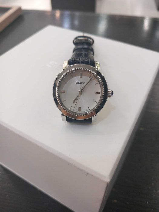 Нов дамски часовник SEIKO