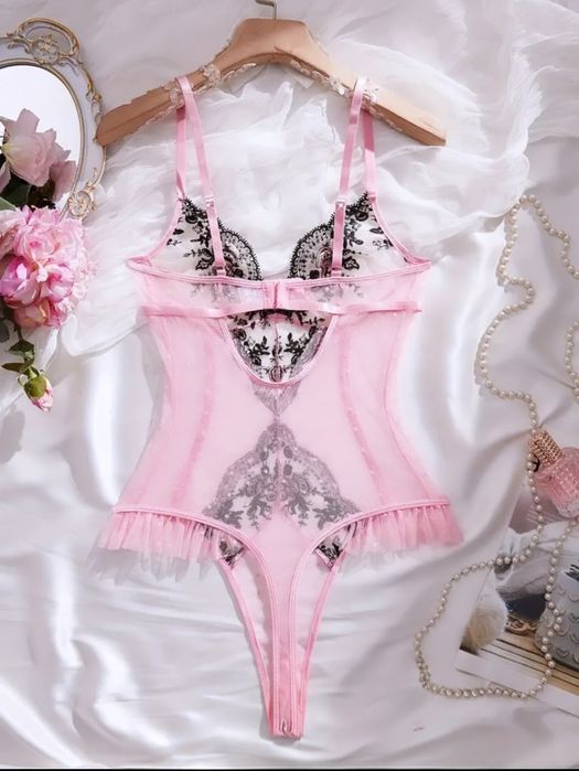 Дамско бельо и бански