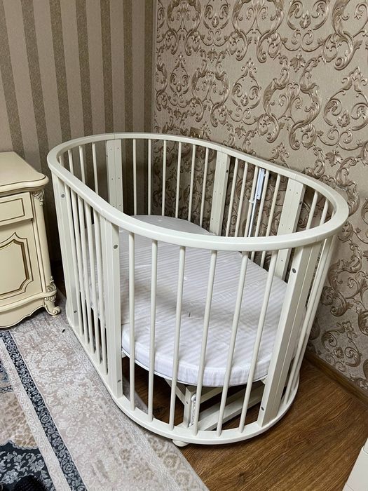 Детские кровати Шкаф и пеленальный столик