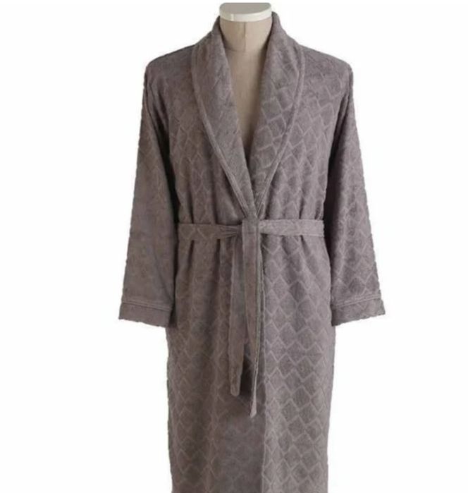 Продаю халаты Pavia