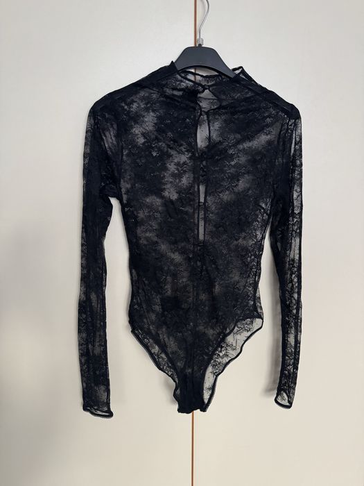 Дантелено боди H&M