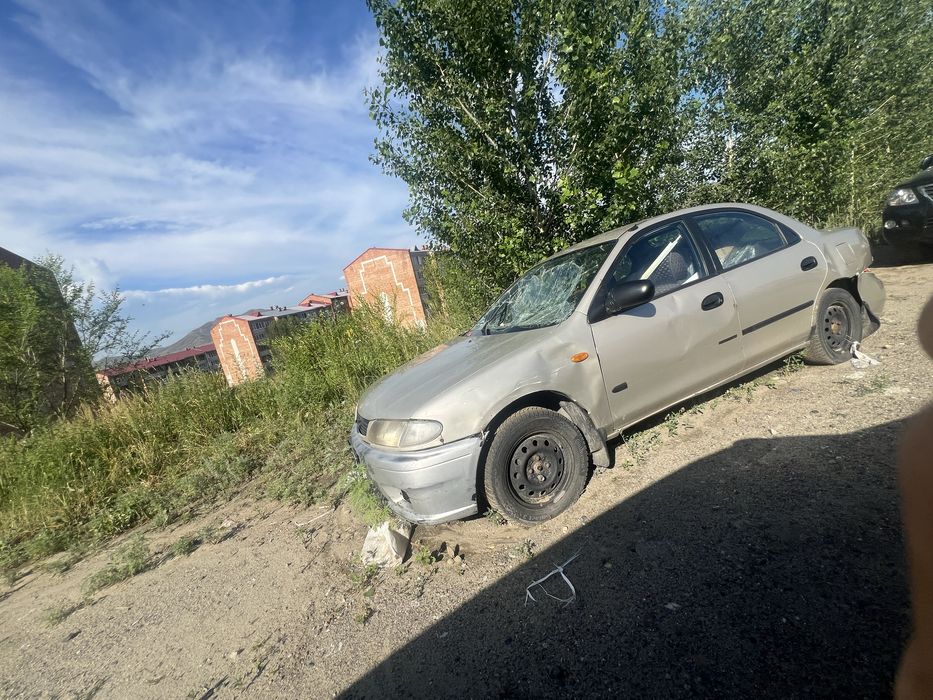 Продам мазда 323