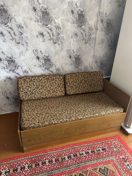 Продается Софа подростковая (раздвижная)