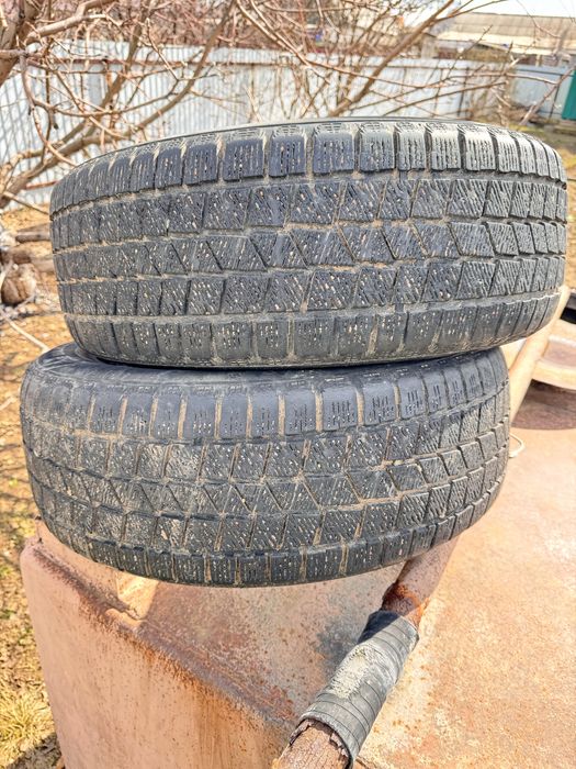 Продам шину в отлчном состояний